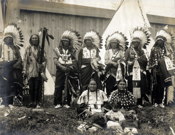 Sioux Chief Yellow Hair and Ojibwas