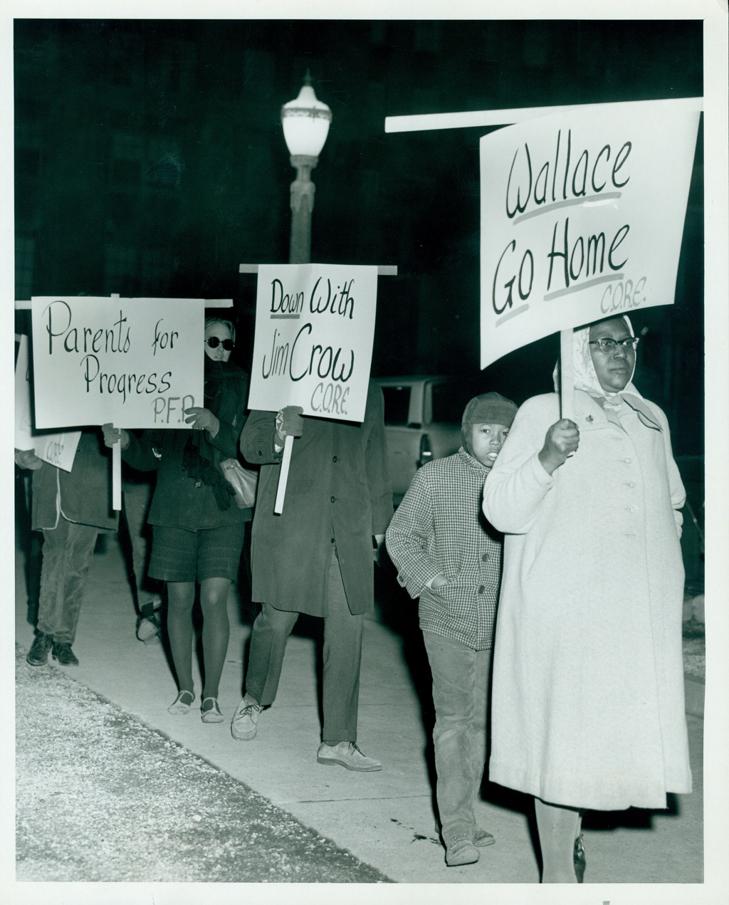 C.O.R.E. Picketing George Wallace in front of the Chase Hotel.
https://mohistory.org/collections/item/N20825 