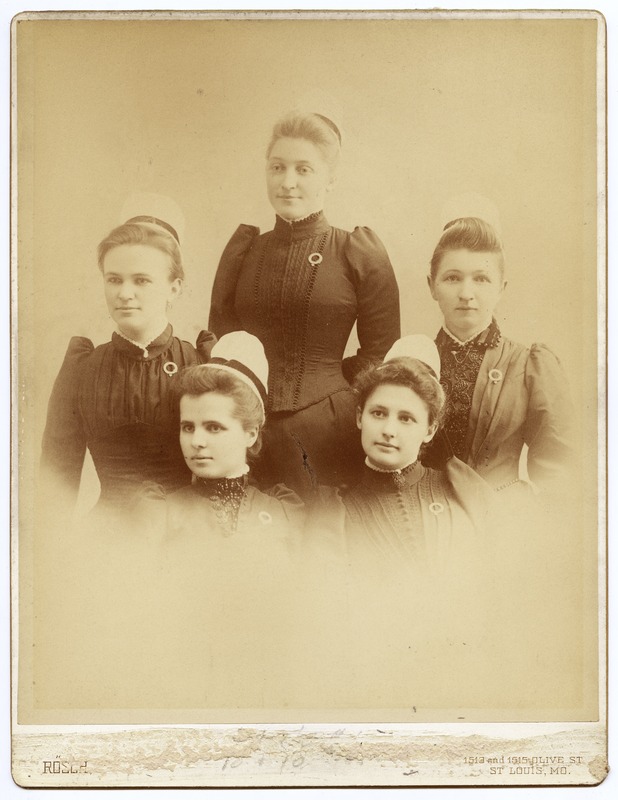 First Class to Graduate from St. Louis Training School for Nurses
