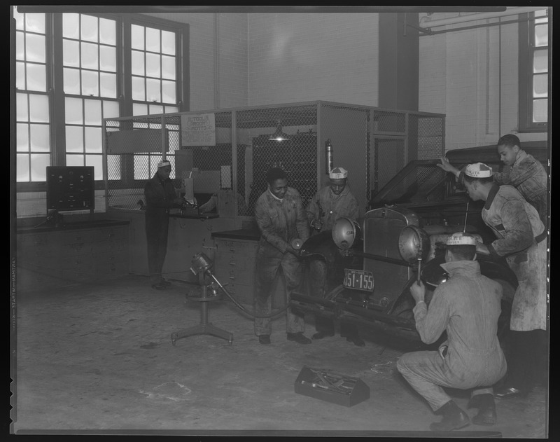 Washington Vocational School: Automobile Mechanics