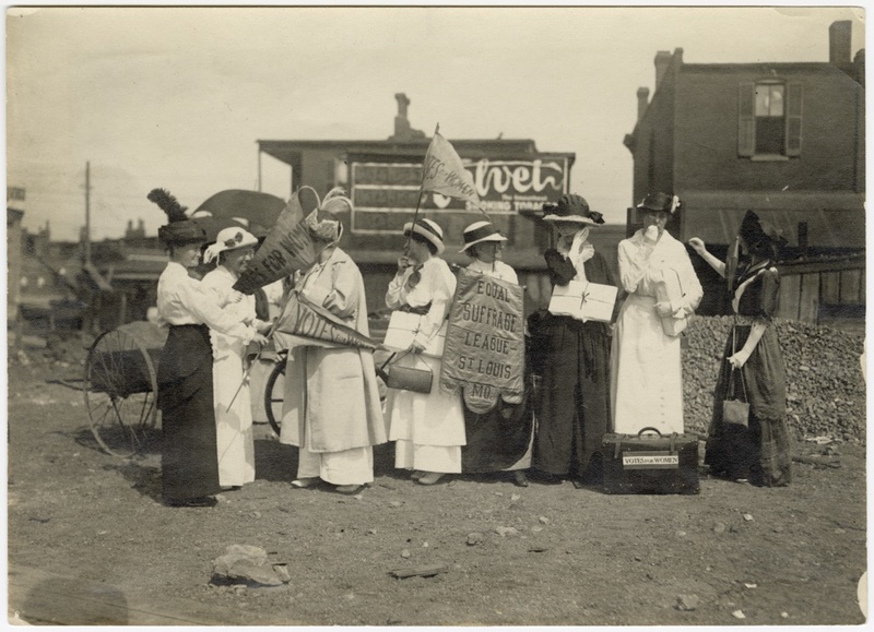 Photograph of Suffragists of the St. Louis Equal Suffrage League, Preparing to Travel Across Missouri to Promote Women's Suffrage