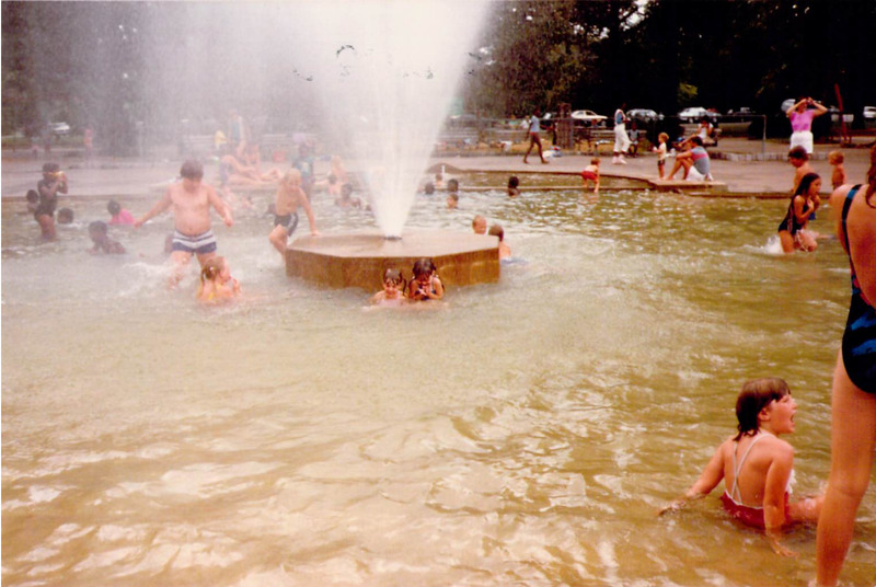 Matheny Family Photos, Fountain Pool