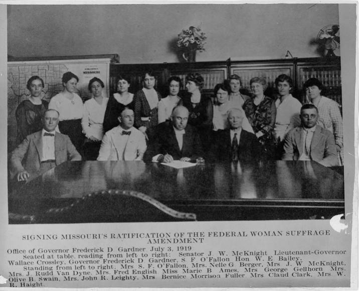 Image of Governor Gardner Signing Missouri's Ratification of the Nineteenth Amendment