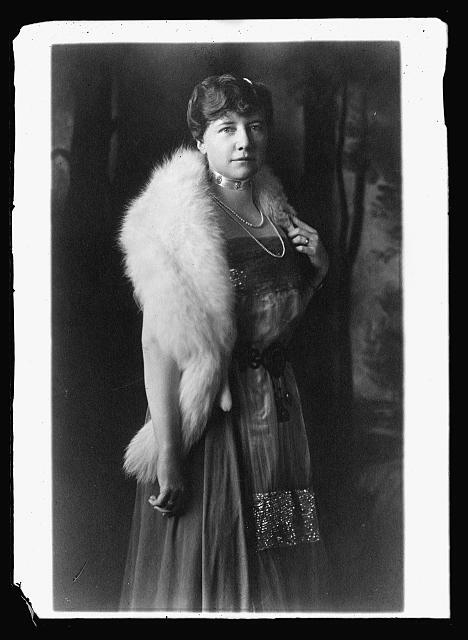 Mrs. Frank V. Hammar (1633 Railway Exchange Bldg. St. Louis, Mo.) Member of the Central Committee, Member of the Woman's Advisory Committee