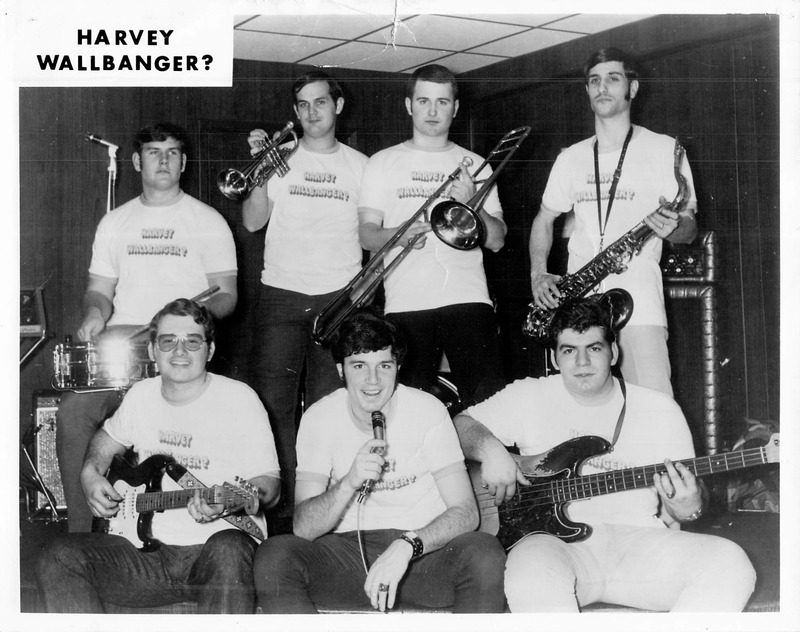 Harvy Wallbanger Band Photo