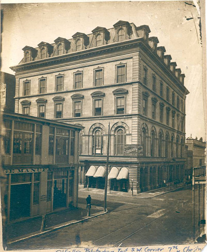 photo of the Polytechnic building