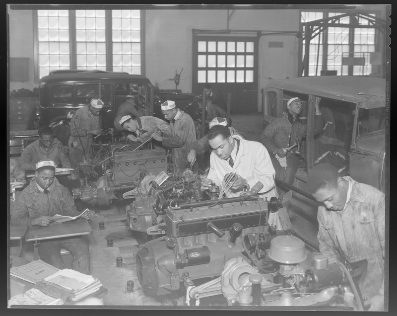 Washington Vocational School: Automobile Mechanics