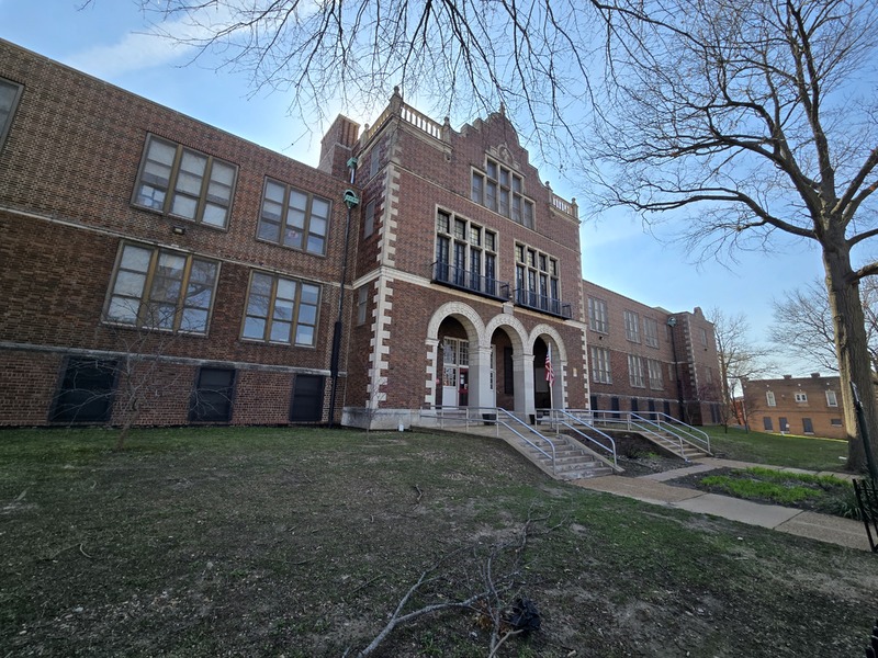 Oak Hill wide view