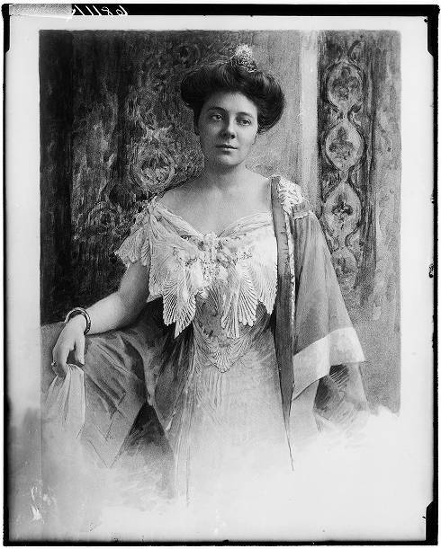 Stella Wade, 1904 Veiled Prophet Queen