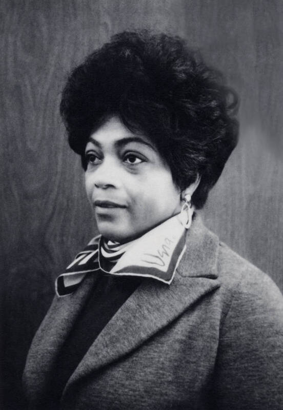 Giles, Gwen B.