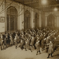 SOUTH ST. LOUIS TURNVEREIN, YOUNG LADIES CLASS, BAR DRILL.
