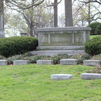 Ivy over graves with footstone 2.JPG