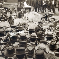 Photograph of Kate Richards O'Hare Addressing Crowd.jpg