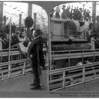 Saluting President Roosevelt as he leaves St. Louis, Mo., on his Mississippi trip